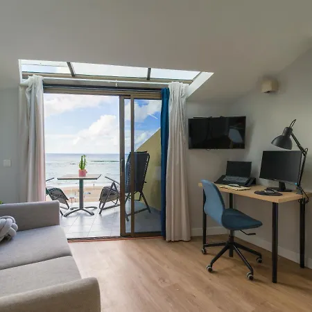 Living Canteras Homes - Sea Breeze Beachfront